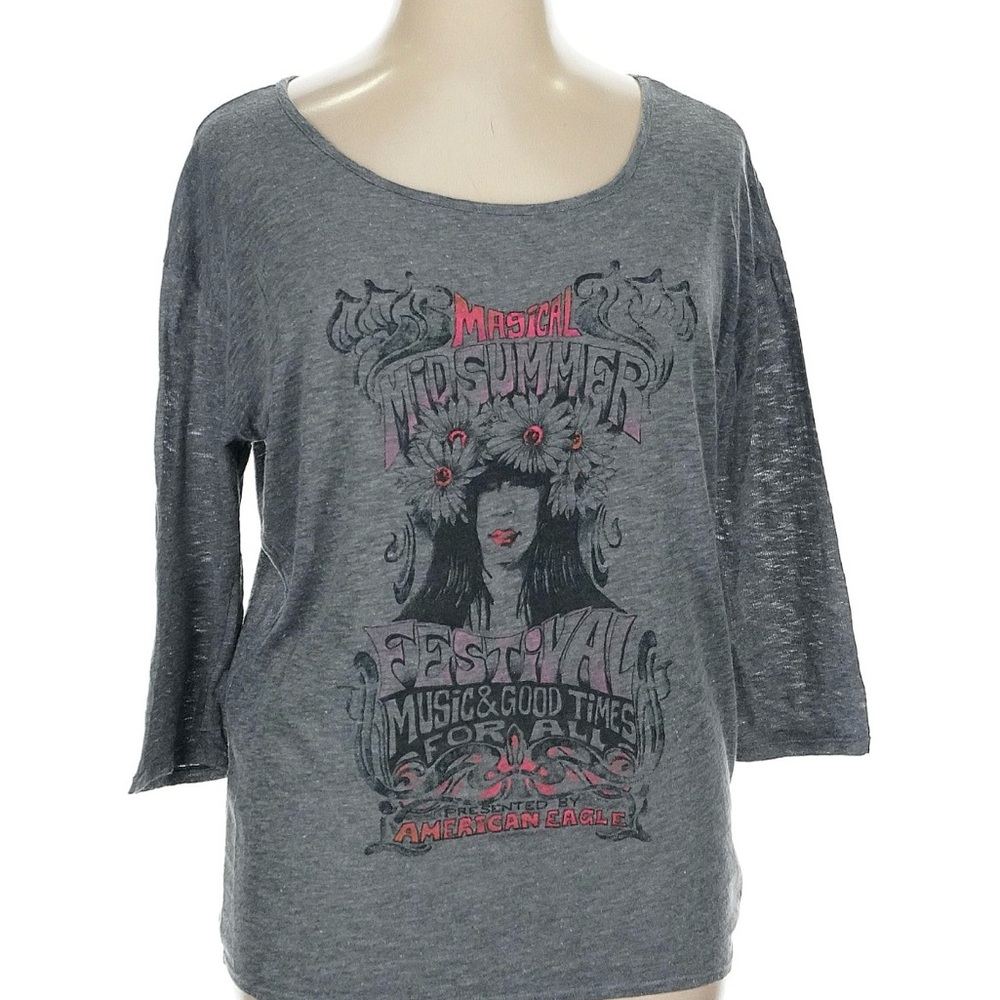 🔜 American Eagle Outfitters Gray Graphic Long Sleeve Tee